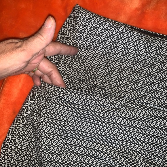 S.C. and Co. White & Black Geo Tummy Control Tennis Golf Pickleball Skort M - Picture 3 of 9